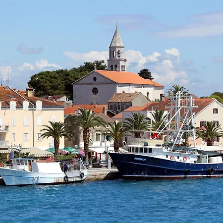Triple 6219b Pensión Biograd Na Moru