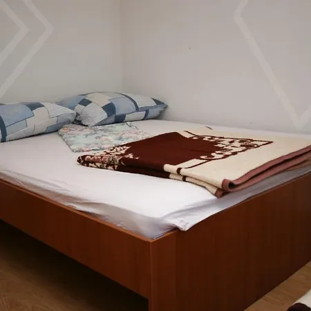 Triple 6219b Biograd na Moru